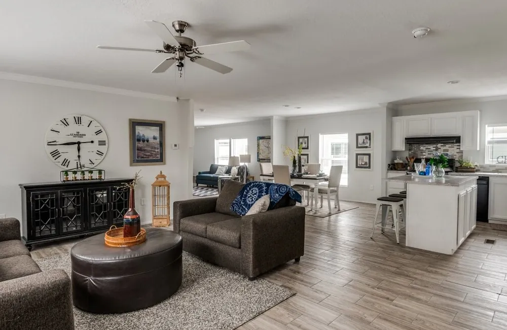 Emerald 2860 &mdash; 1,660 sq ft 3BR